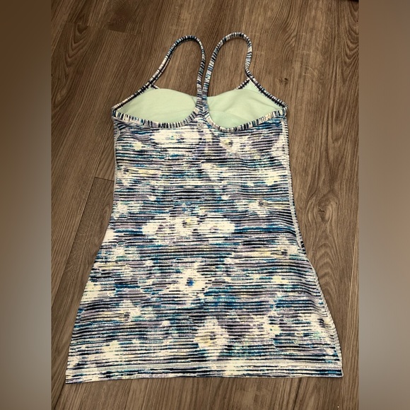 Lululemon Power Y Tank Size 4 - Picture 2 of 5